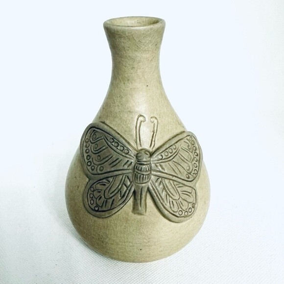 Pottery Vase Butterfly Bud Vase Design - Picture 5 of 10